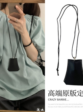皮质长款项链韩国ins包包吊坠配饰女挂脖便携眼镜包小众设计时尚