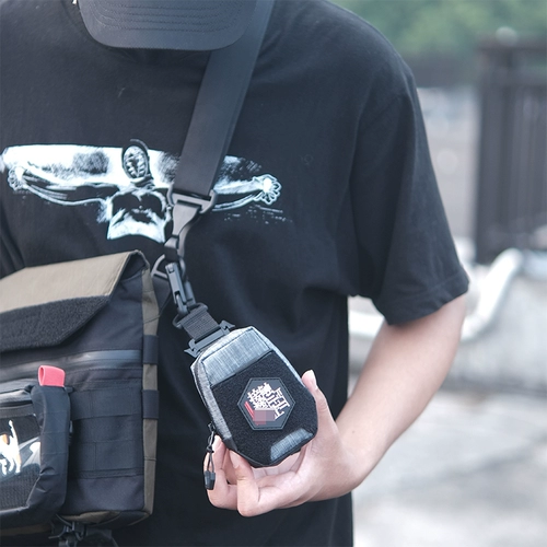 Открытый цвет сопоставление цвета ключ второго поколения Me-06 Bag Bag Bat Airpods Функции водонепроницаемых боковых пакетов Molle Industry