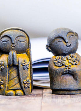 冥想桌面日式小和尚禅意摆件家居客厅茶玩工位创意品装饰品