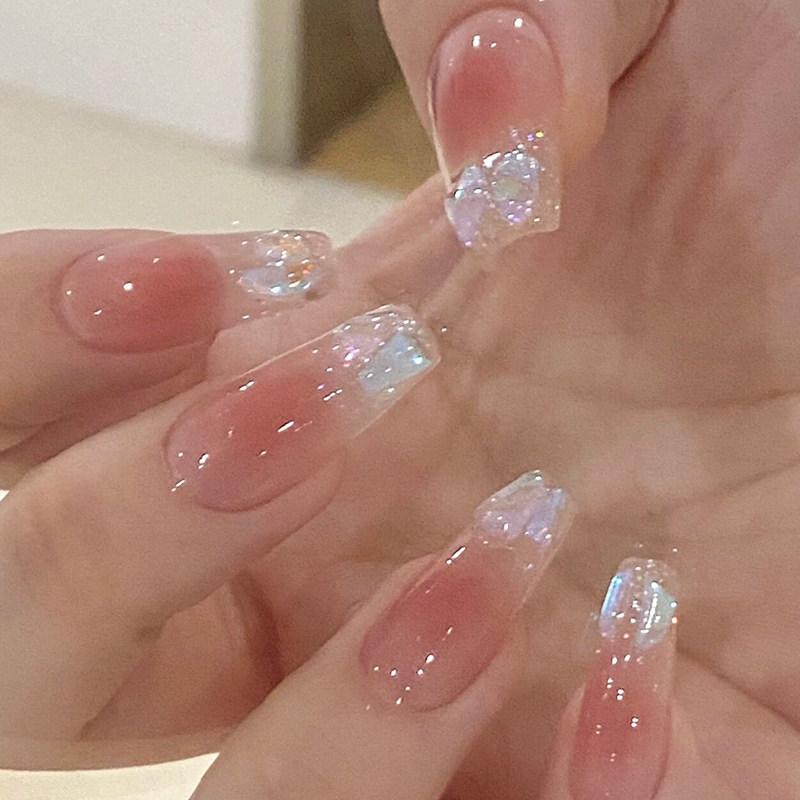 显白温柔穿戴甲夏天指甲贴片2024新款可爱美甲成品学生甜心自粘甲,淘宝优惠券,粉丝福利购,淘宝优惠卷