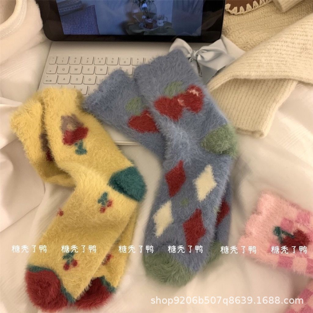 德国进口秋冬水貂绒女袜樱桃棋盘格蝴蝶结加厚地板袜日系可爱甜美 - 图2