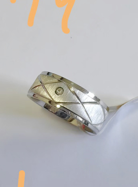 清仓处理  8mm宽银色拉丝交叉纹带钻 不锈钢 戒指