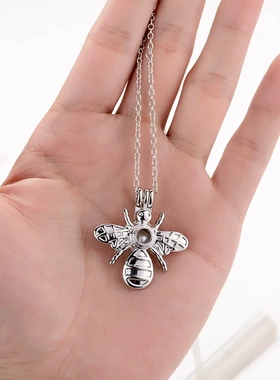 New Glow In The Dark Bee Necklaces For Women Luminous