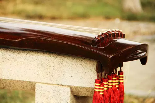 Крем для рога старая комната Liang Tongmu Wumi Guqin Guqin Banani Leaf -стиль Zhongni дайте полные аксессуары коробки для фортепиано столовые табуретки