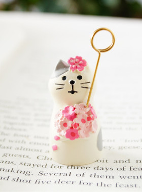 日系猫咪粉色桌面摆件