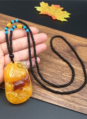 串珠蓝光花朵玫瑰招财貔貅老蜜蜡