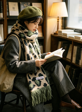 秋冬复古豹纹流苏围巾女加厚毛绒大披肩氛围感韩系保暖百搭围脖