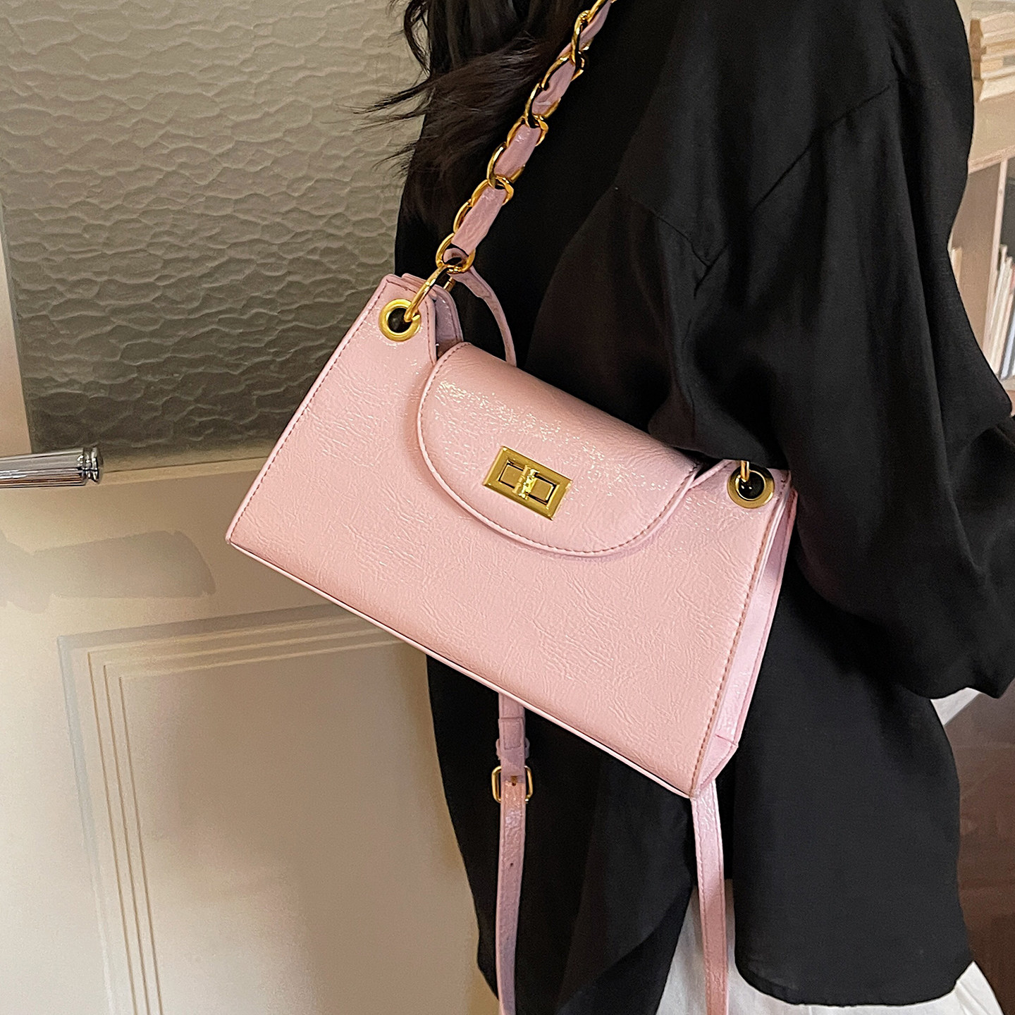 高级感爆裂纹小包包女2025新款百搭链条小方包冬季洋气单肩斜挎包,淘宝优惠券,粉丝福利购,淘宝优惠卷