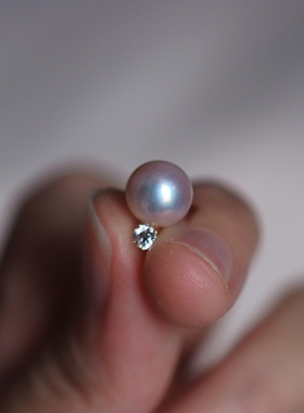 18k金极光粉珍珠吊坠，超粉小珍珠吊坠正圆