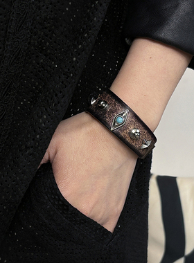 墨尔More原创设计个性朋克风手环