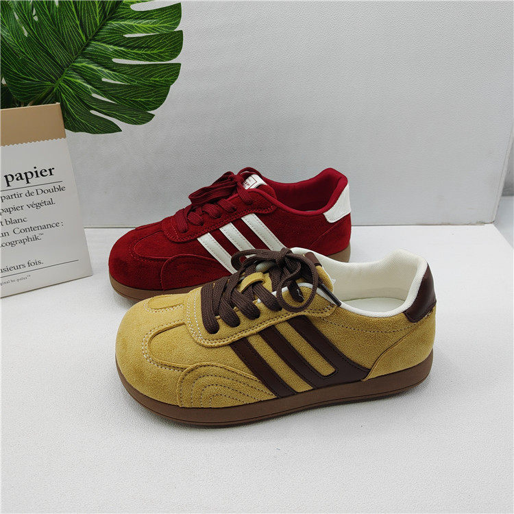 休闲运动风德训鞋女红色绒面圆头平底舒适百搭板鞋,淘宝优惠券,粉丝福利购,淘宝优惠卷