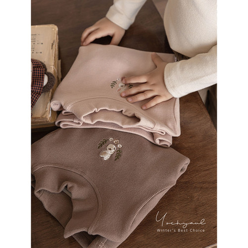 幼悠 女童花花小兔绣花半高领打底衫冬季童趣可爱软糯回弹休闲T恤 - 图2