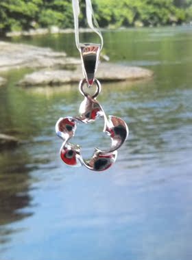 天乙银饰专柜正品 925纯银 品牌 扭花吊坠 女项坠