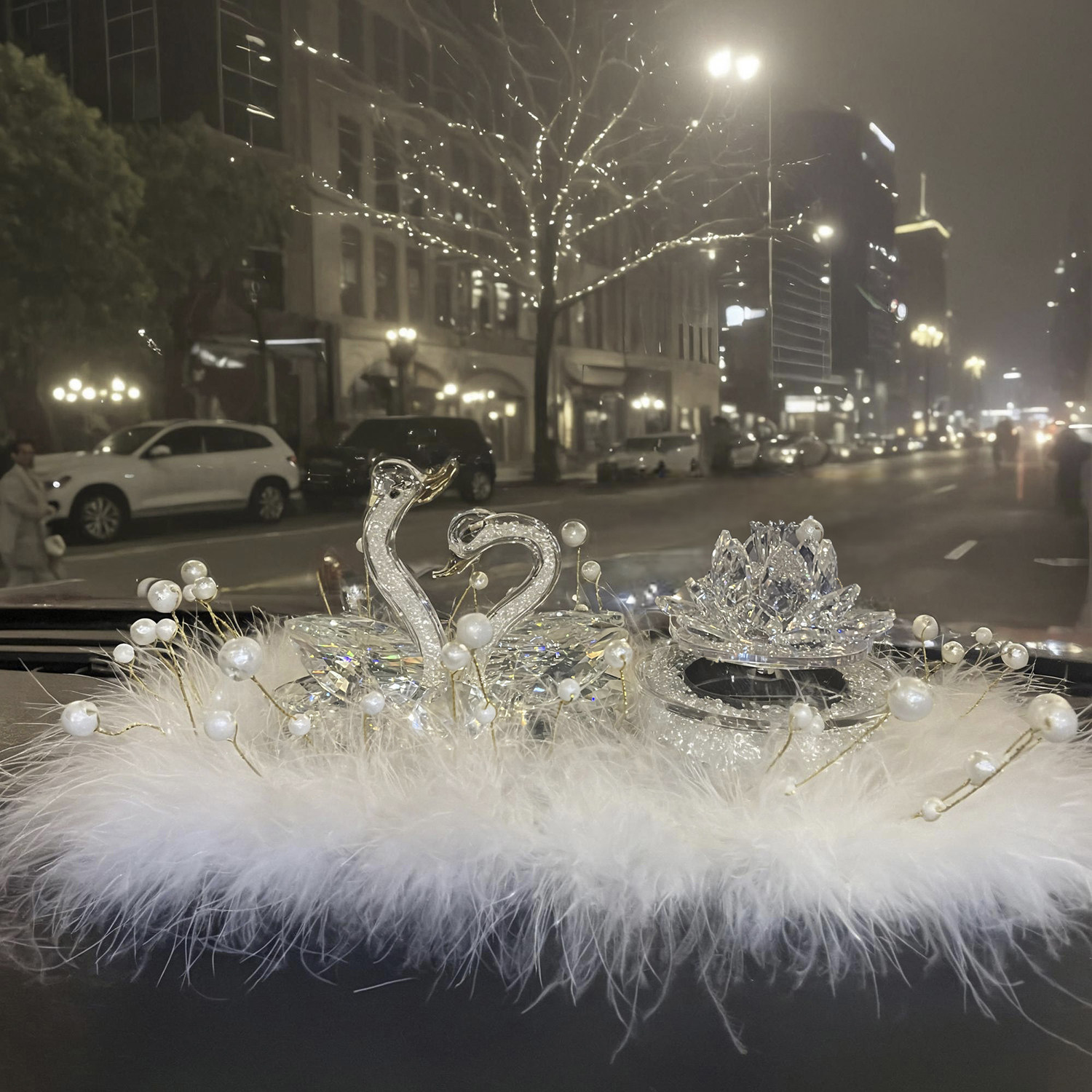 水晶天鹅汽车摆件轻奢高档紫色粉色苹果莲花车内装饰香薰车载饰品,淘宝优惠券,粉丝福利购,淘宝优惠卷