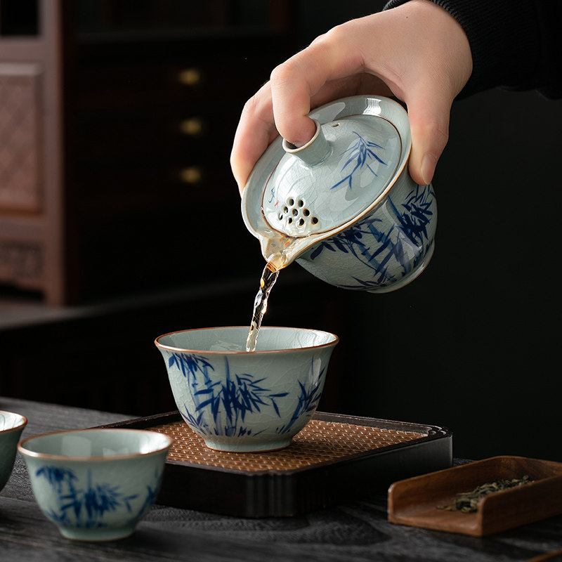 Portable travel tea set outdoor simple blue and white porcelain hand-held teapot tea cup Ge Kiln Ru Kiln quick cup