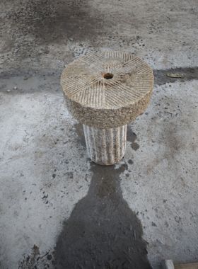 民间摆件底座别墅围墙造景旧石器