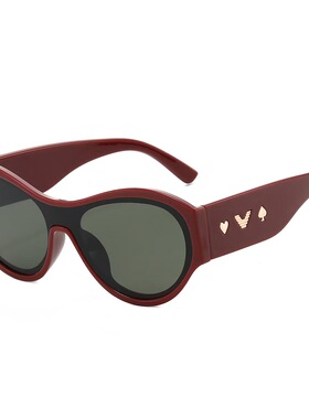 一体式墨镜女高级感爱心宽边镜腿