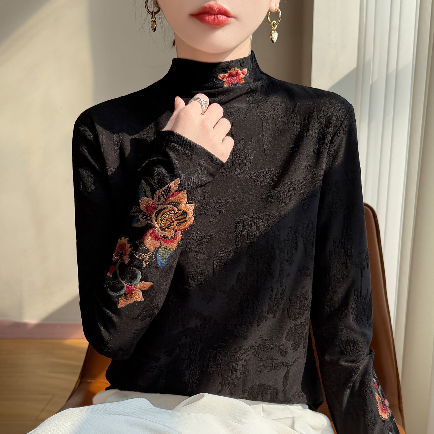 新中式刺绣长袖上衣女半高领提花高级感气质打底衫秋冬款加绒加厚,淘宝优惠券,粉丝福利购,淘宝优惠卷