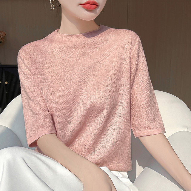 ການອອກແບບ embossed jacquard ຫ້າໄຕມາດ sleeve knitted ເສື້ອທີເຊີດສໍາລັບແມ່ຍິງ 25 ການອອກແບບໃຫມ່ຈໍານວນສູງ imitation ເຄິ່ງ sleeved bottoming shirt