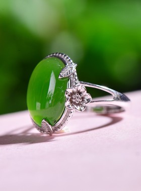 s925纯银和田玉戒指女款时尚个性小众高级感礼物送女友玉石戒指