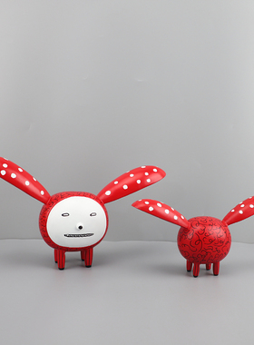 创意波点红色大耳朵滑稽小怪摆件