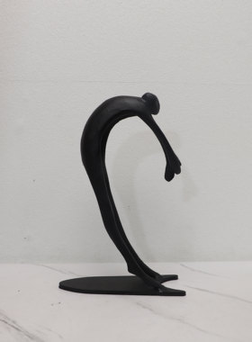 北欧简约创意金属划船人物摆件