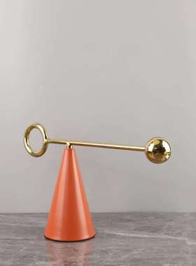 欧式简约平衡金属工艺品桌面摆件