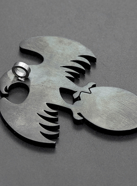 哥特风立体黑色老鹰项坠