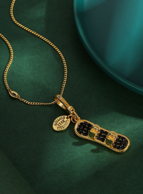镶钻金色鞋子滑雪板吊坠项链挂坠