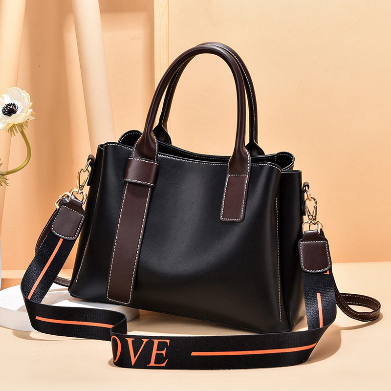 包包女2024冬季新款欧美时尚软皮女包大容量斜挎三口袋单肩妈妈包,淘宝优惠券,粉丝福利购,淘宝优惠卷