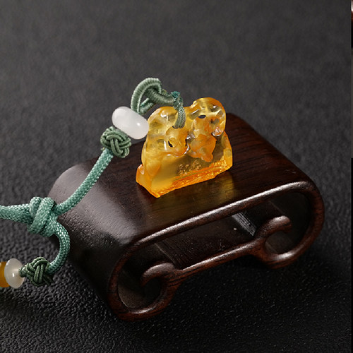 西泠印社蜜蜡太湖石钮挂件闲章《得闲》书法国画藏书章印章吊坠便携闲章成品一物一拍中式特色礼品 - 图0