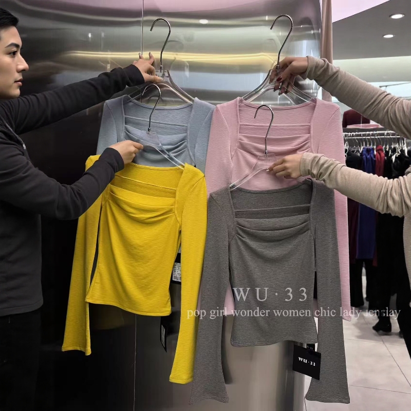 wu33打底衫2025冬新款韩方领喇叭袖小众洋气设计长袖磨毛T恤上衣 - 图2
