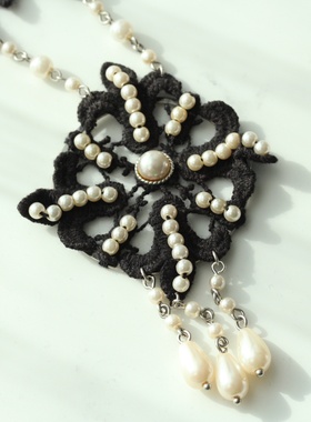 欧美复古外贸钩织毛衣黑色个性小众设计珍珠质感吊坠长毛衣链