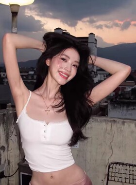 初春多巴胺彩色十字架项链女轻奢小众设计锁骨链度假风颈链配饰