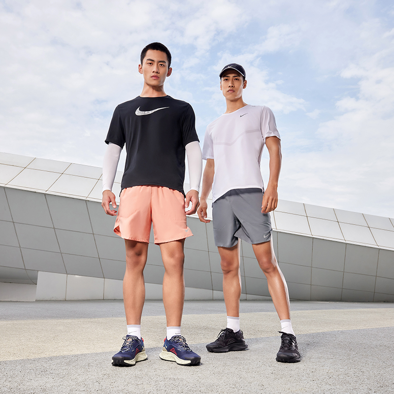 Nike耐克官方RISE 365男速干短袖跑步上衣夏季晨跑针织反光CZ9185 - 图5