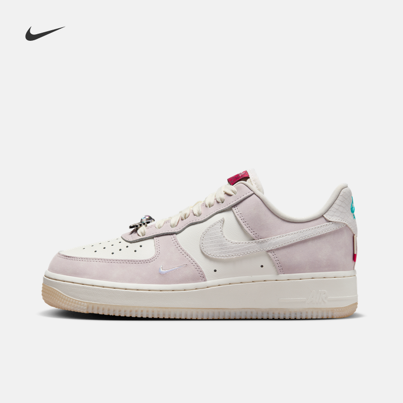 Nike耐克官方AIR FORCE 1女子空军一号运动鞋夏季胶底板鞋FZ5066 - 图0