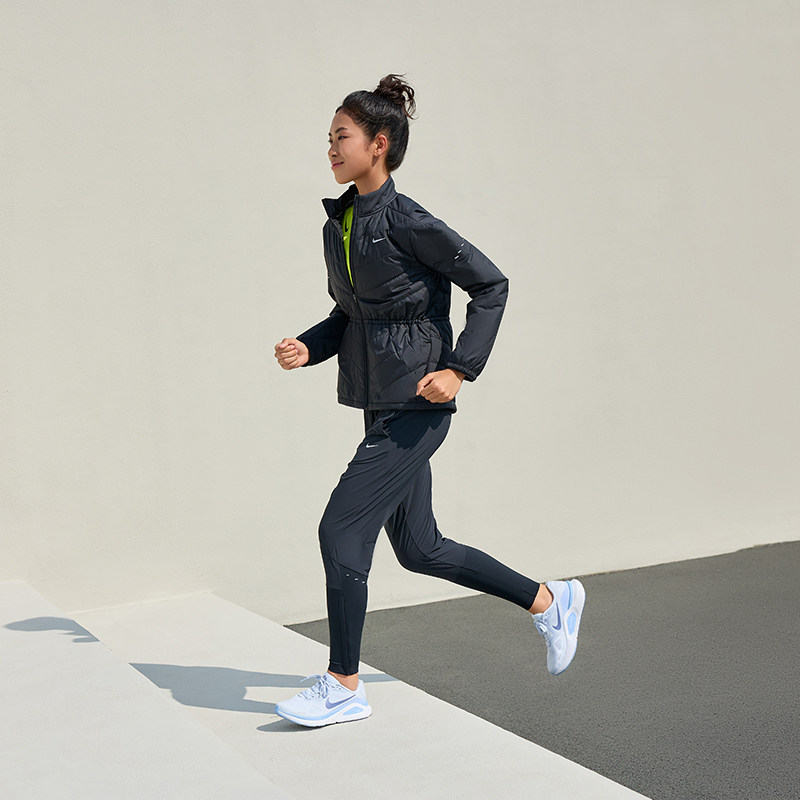 耐克女子保暖跑步夹克冬季新款外套NIKE SWIFT THERMA-FIT HV2745,淘宝优惠券,粉丝福利购,淘宝优惠卷