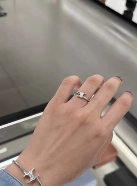 凯旋门不规则错位金银色设计戒指