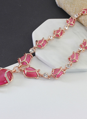 猫眼石红色镶钻郁金香长款毛衣链