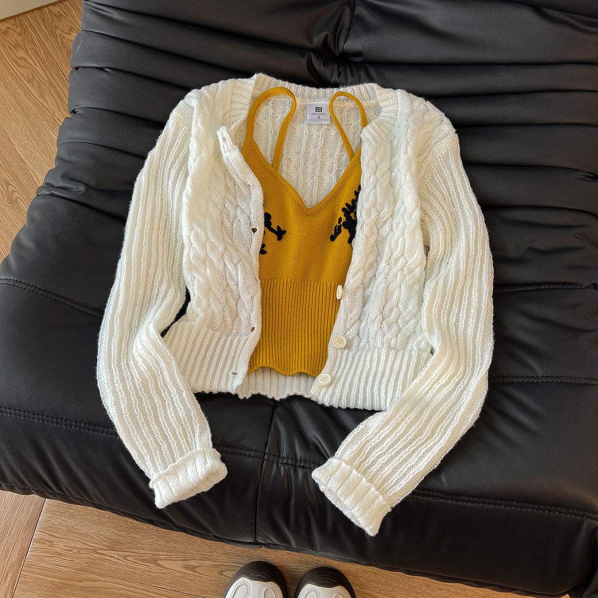 文艺减龄！慵懒风针织开衫女姜黄吊带背心秋季新款叠穿巨好看套装,淘宝优惠券,粉丝福利购,淘宝优惠卷