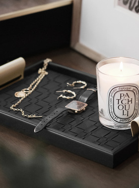 轻奢样板间收纳皮革托盘