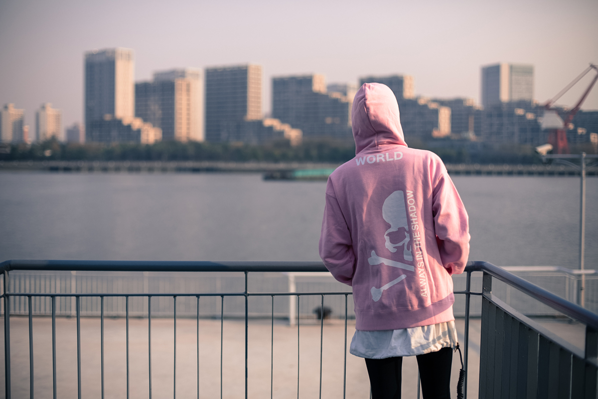 mastermind world x MARBLED CAT 18SS MG2 pink限定粉半骷髅卫衣-图2