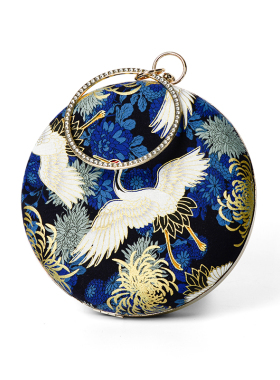 样板房衣柜手提包道具