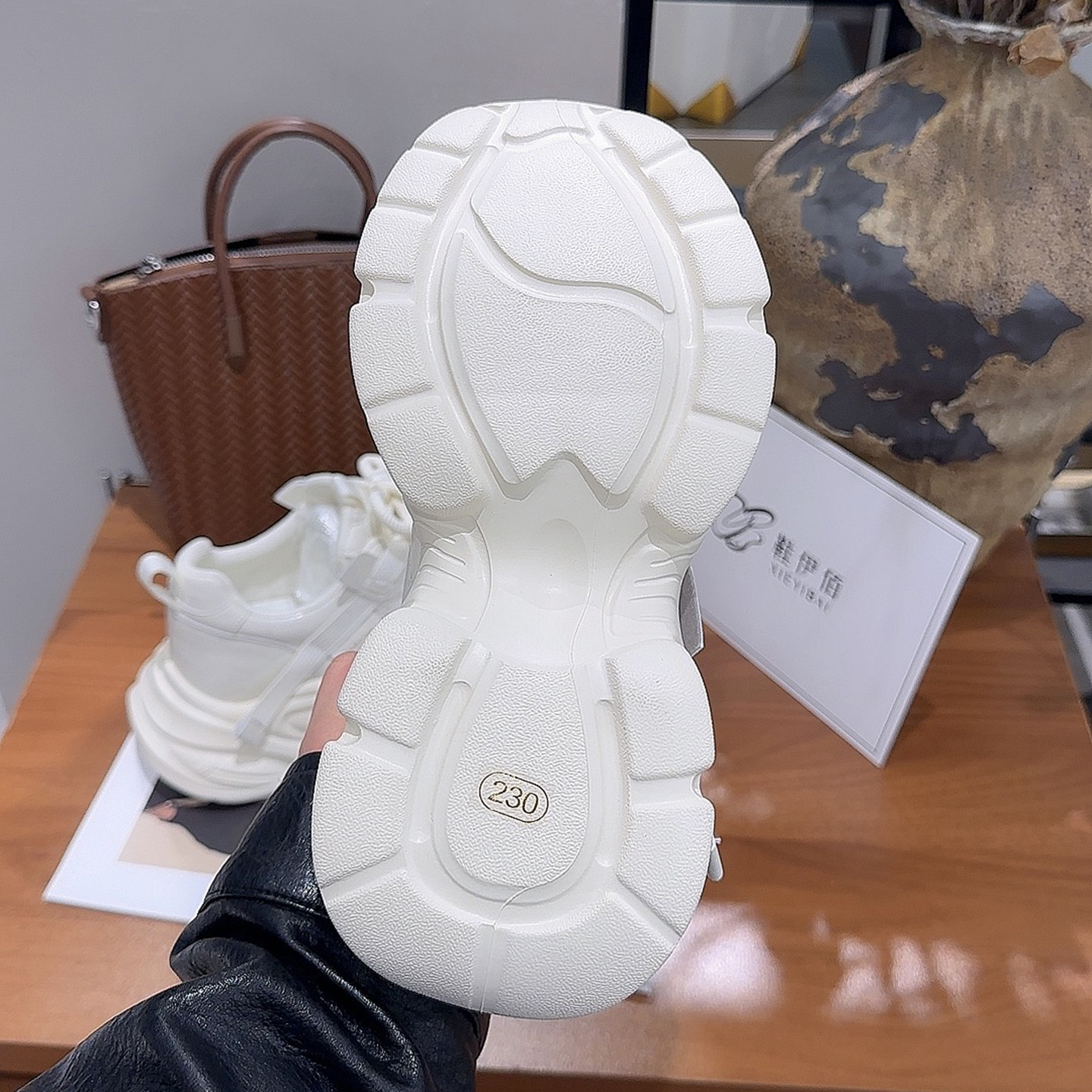 厚底轻便老爹鞋女2025新款春季时尚百搭显脚小休闲增高鞋配阔腿裤,淘宝优惠券,粉丝福利购,淘宝优惠卷