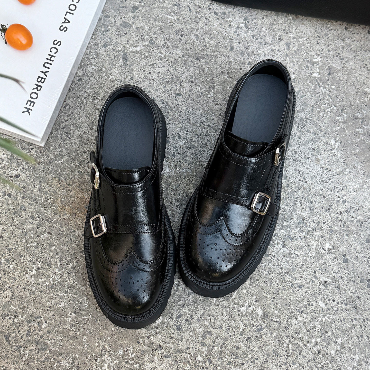 真皮小皮鞋女2026新款百搭厚底雕花布洛克德训鞋圆头深口黑色单鞋,淘宝优惠券,粉丝福利购,淘宝优惠卷