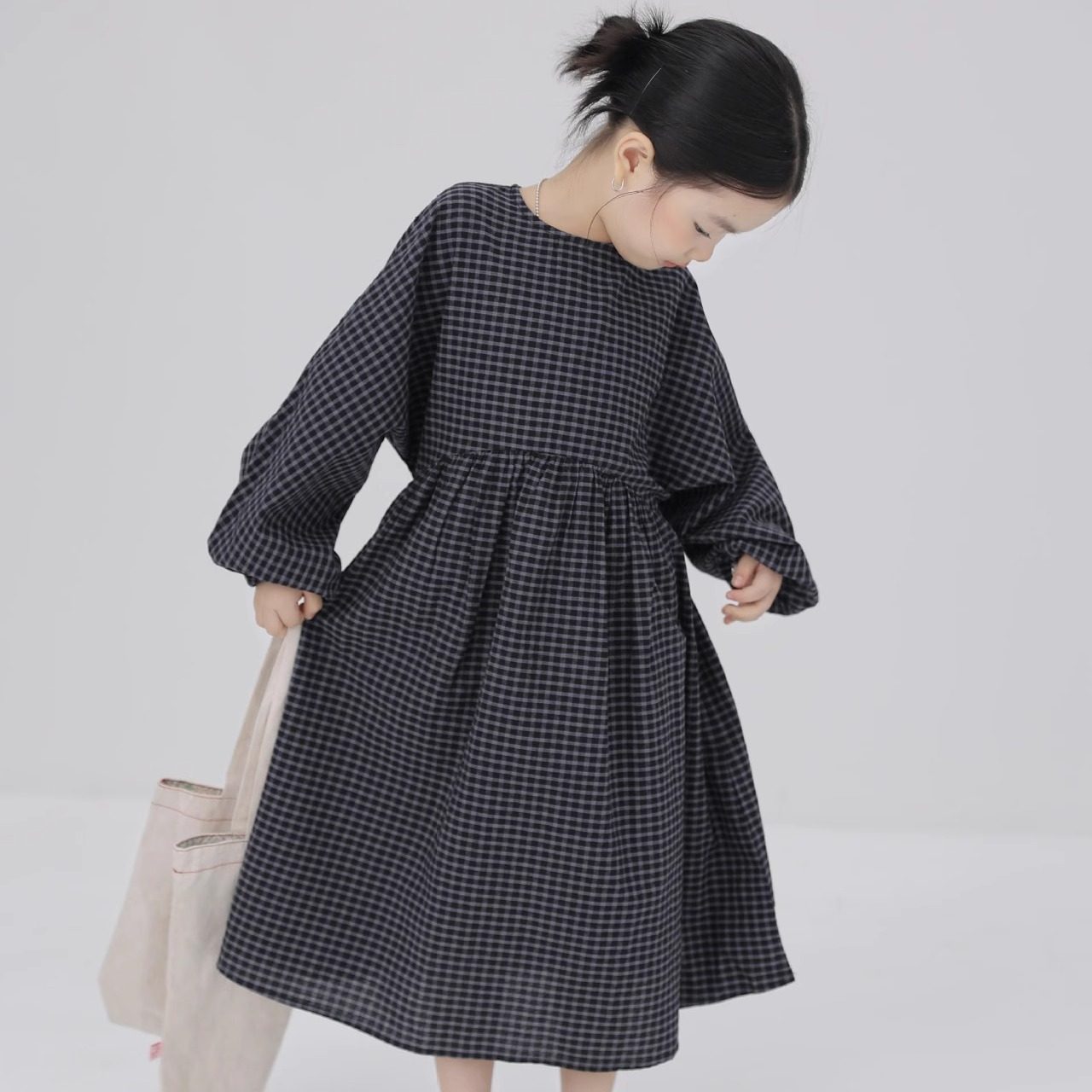 2025年秋冬季新款格子亲子母女装女童森系文艺过膝长裙宽松连衣裙,淘宝优惠券,粉丝福利购,淘宝优惠卷