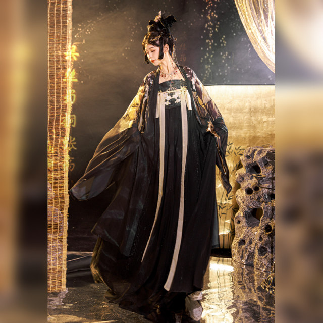 Original Tang-made Myrobalan Skirt Stage Show Hanfu