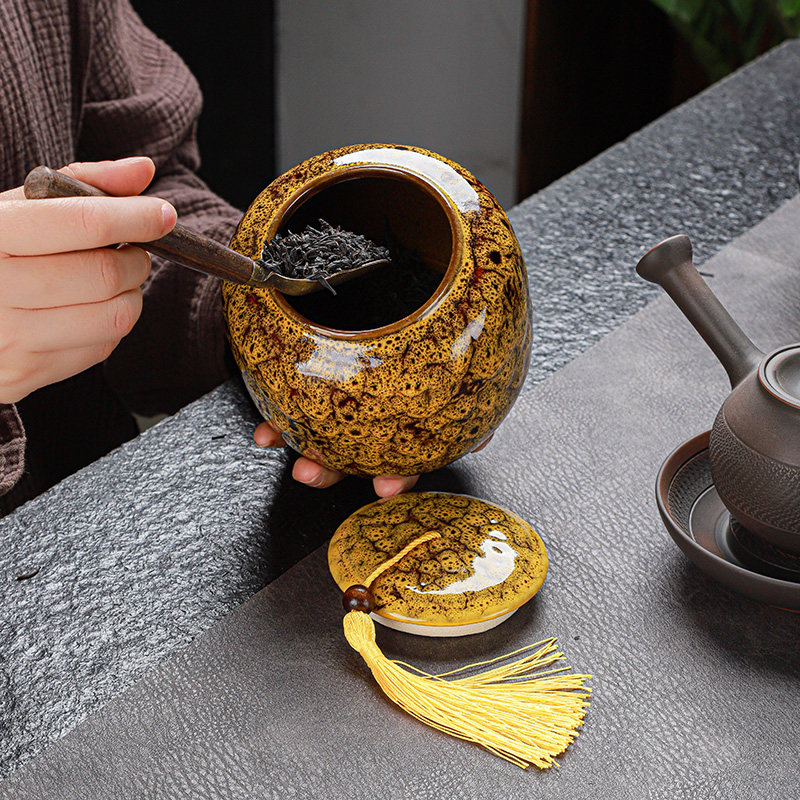 Ceramic large, medium and small portable tassel tea can packaging