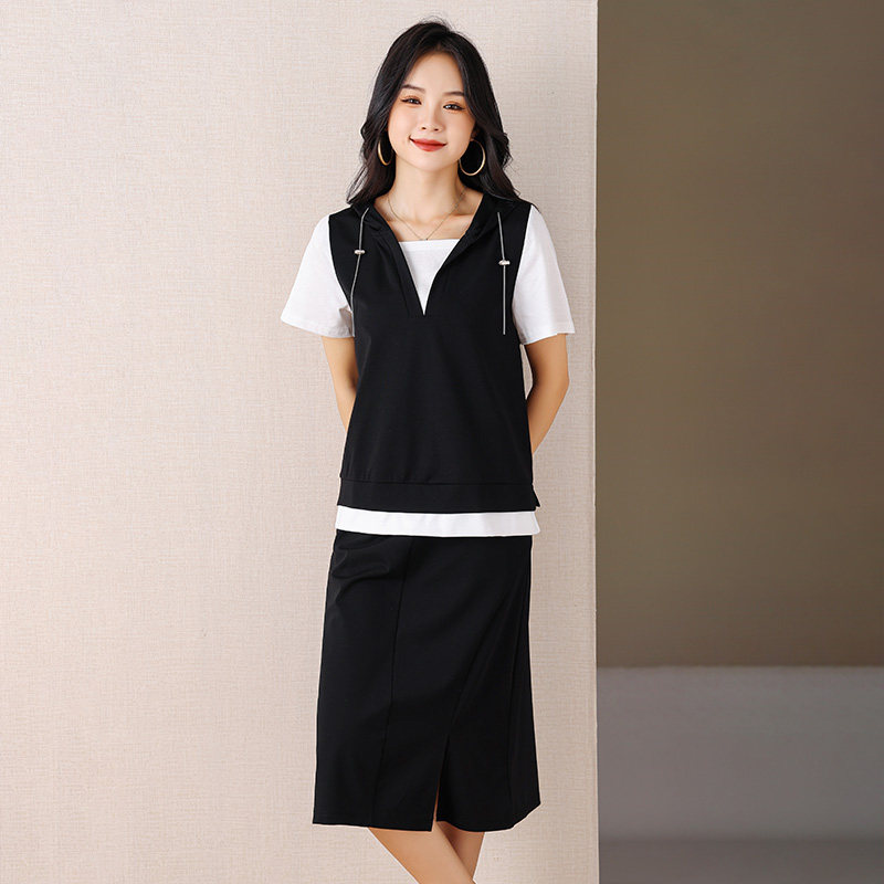  伊自尚服饰大码套装