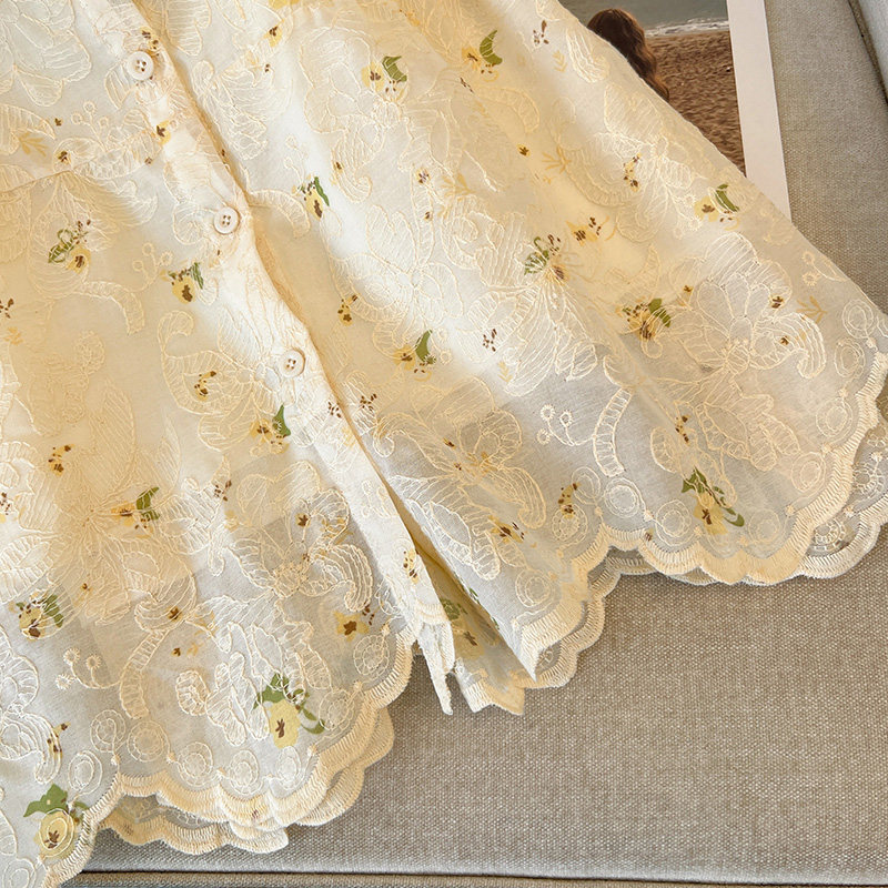  伊自尚服饰蕾丝衫/雪纺衫